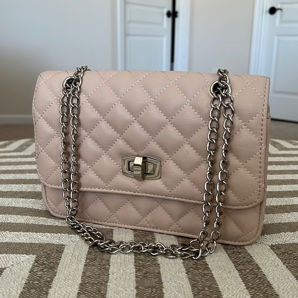 (Free with Any $50 Purchase) Express Chain Shoulder Bag